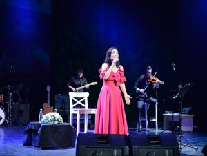 İpek Açar Yılbaşı Konser Fiyatı,